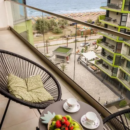 Andreas - Pool & شقة