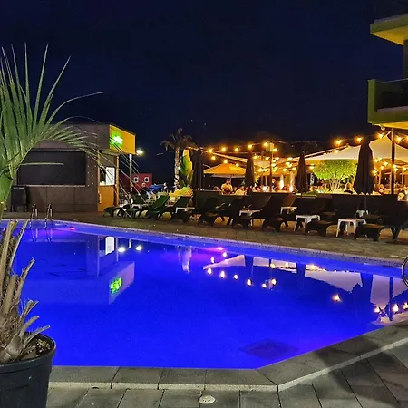 شقة Andreas - Pool & Năvodari